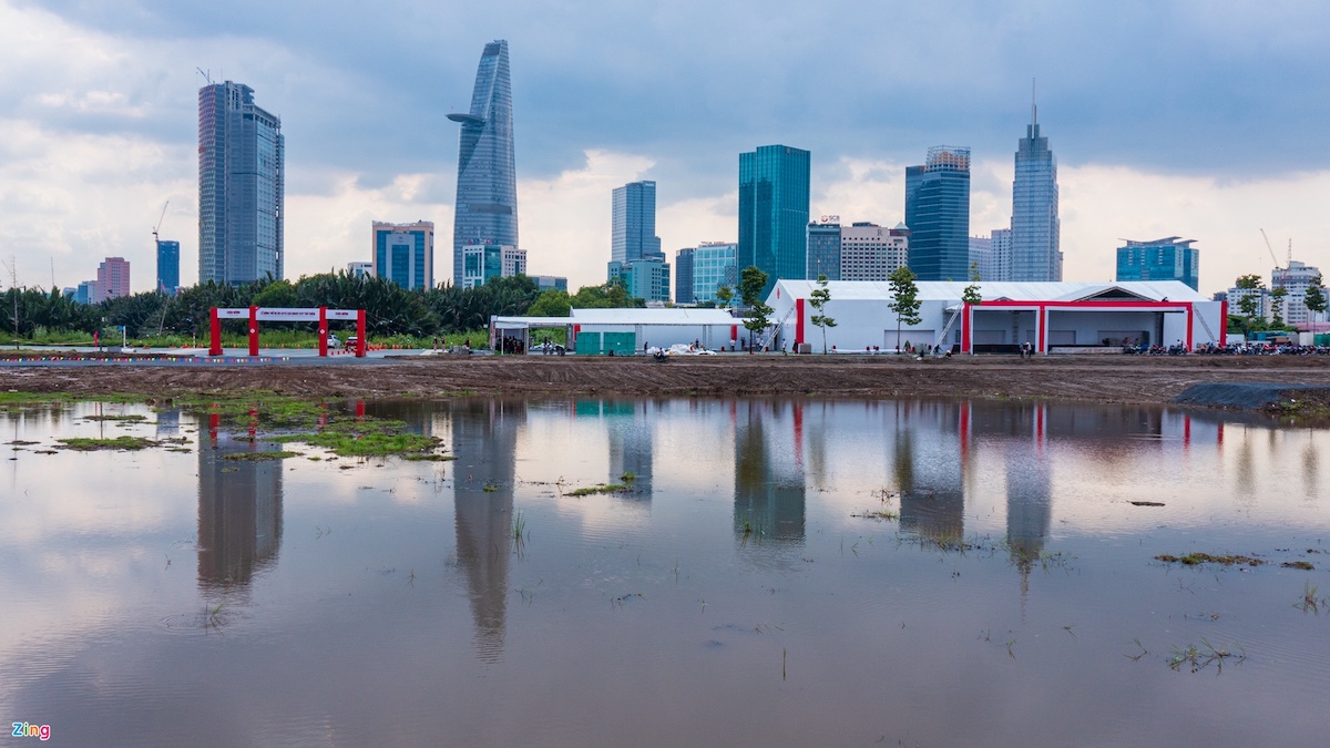 The project has beautiful views of the Saigon River and the city's existing CBD center