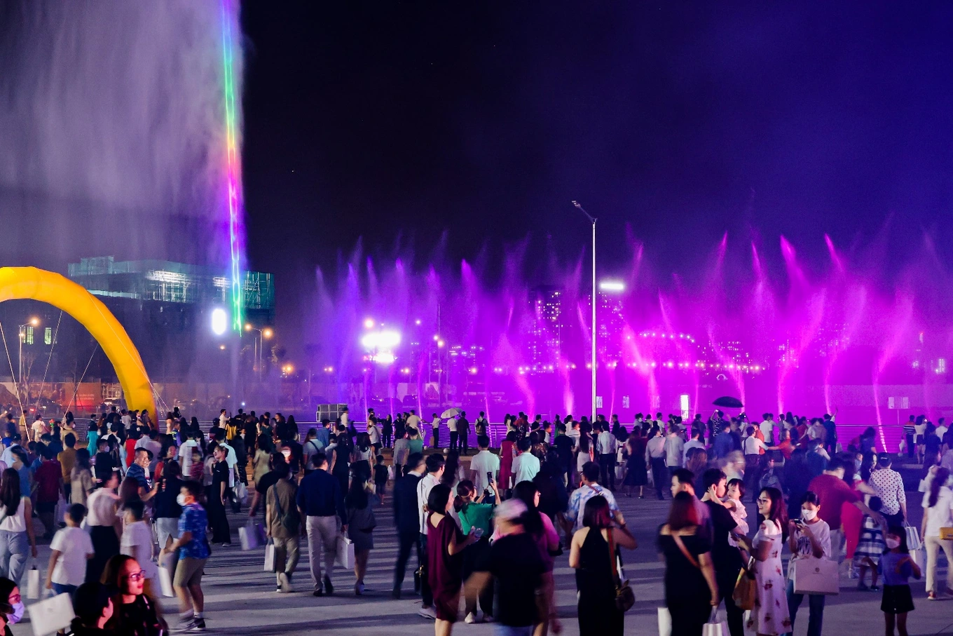 The Fountain of Festival - Lá»… há»™i nhạc nước lá»›n nhất Äông Nam à tại Tp.HCM
