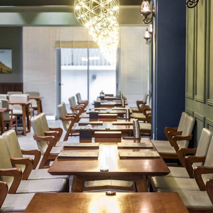 Hwadam - popular Korean restaurant in District 2