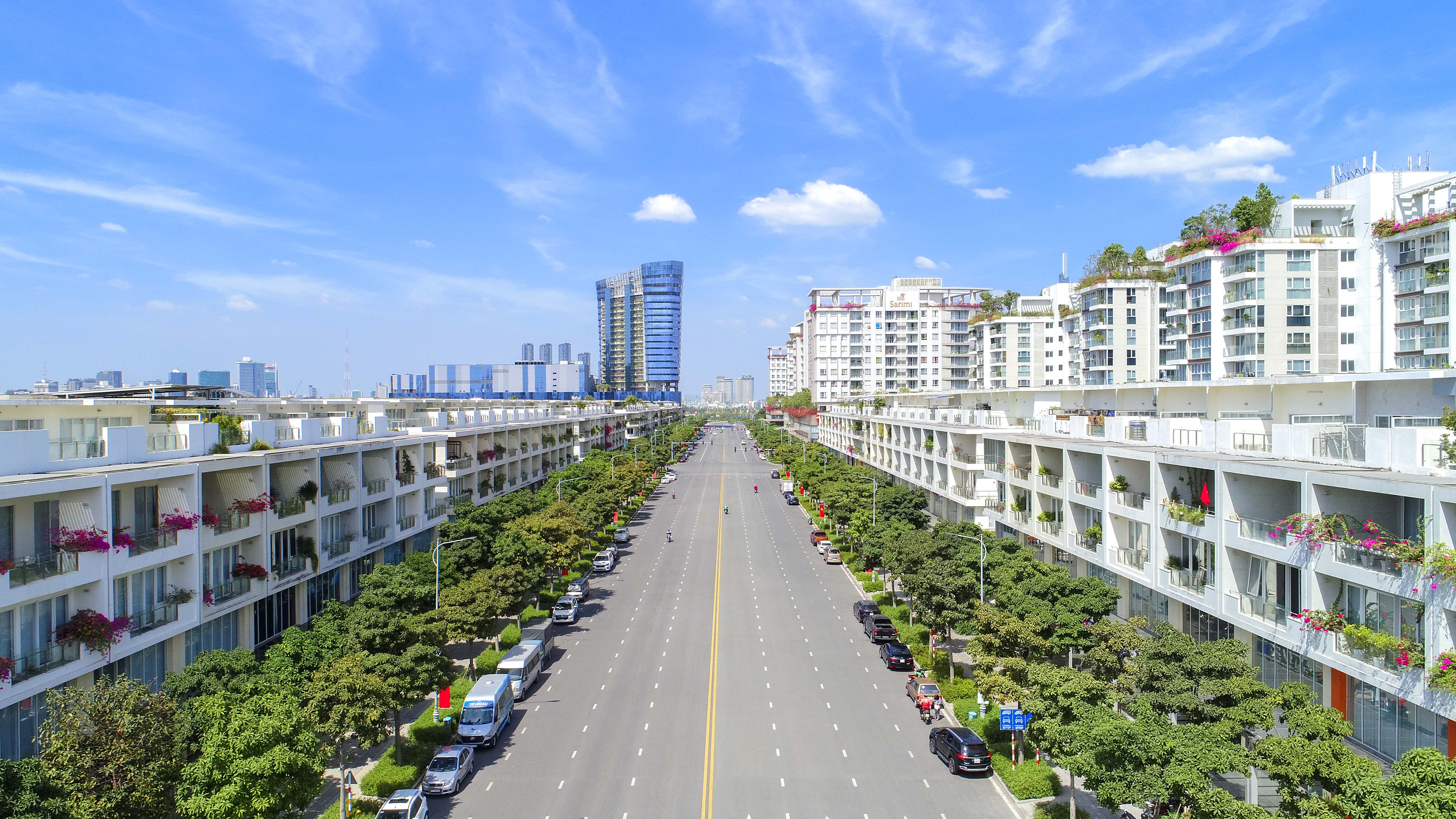 COMMERCIAL DEVELOPMENT LINKED TO GREEN CITIES