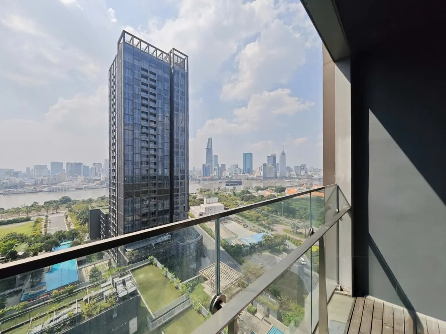 1pn-empire-city-view-song-lau267